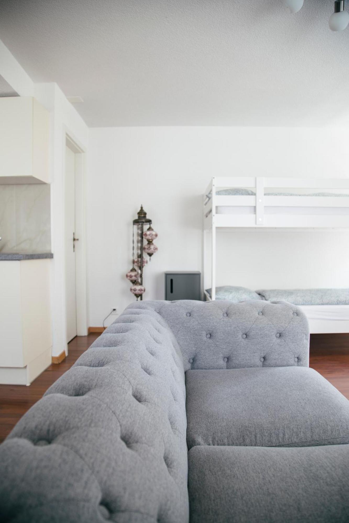 Nimbuzzz Apartments Unterseen Номер фото