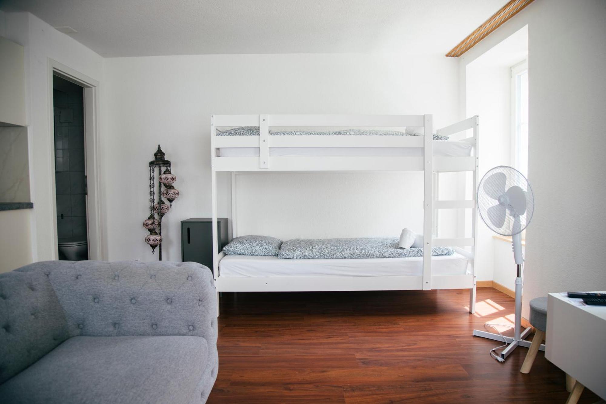 Nimbuzzz Apartments Unterseen Номер фото